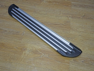 Пороги алюминиевые Slim Line Silver ТСС для Ford Explorer 2011-2015